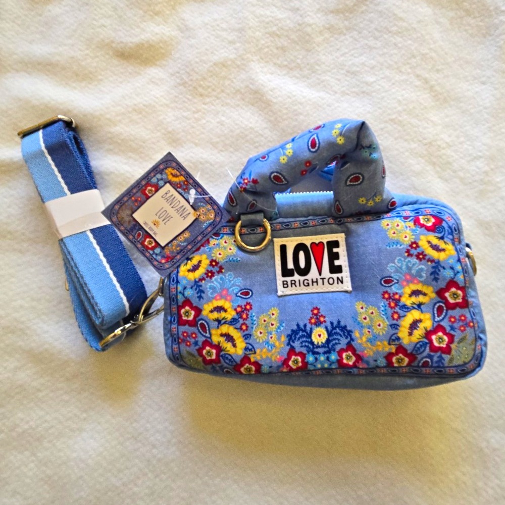 New Brighton Love Bandana Blue Floral Crossbody Bag Zip w/ Detach Strap NWT Gift